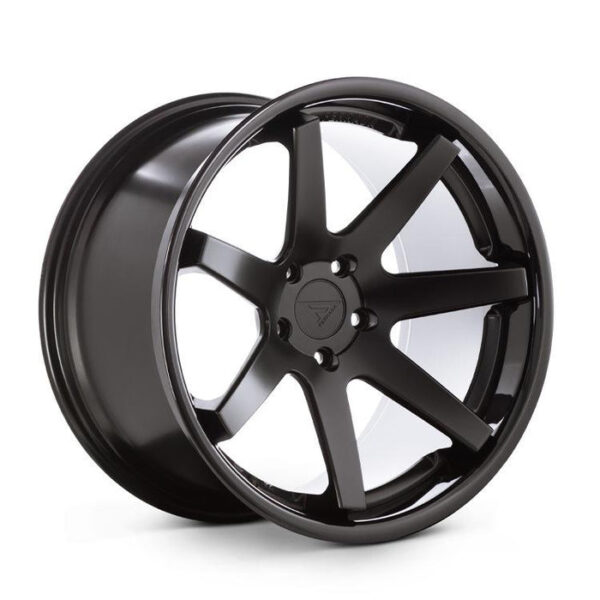 FR1 20x10.5 5x115 +15 Matte Black / Gloss Black Lip